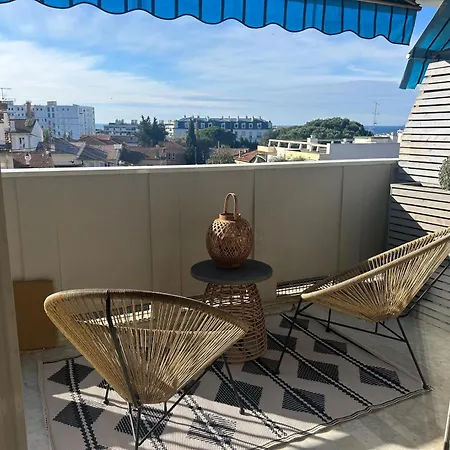 D&l Sea View
